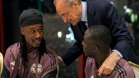 “范佩西归国执教，领航费耶诺德”